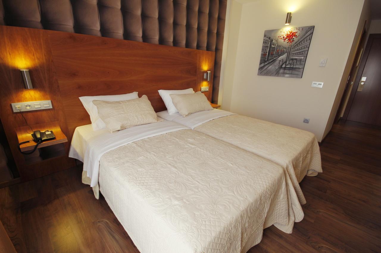 Hotel Boutique Villa Erina By Bossh Hotels - Adults Recommended Manilva Exterior foto